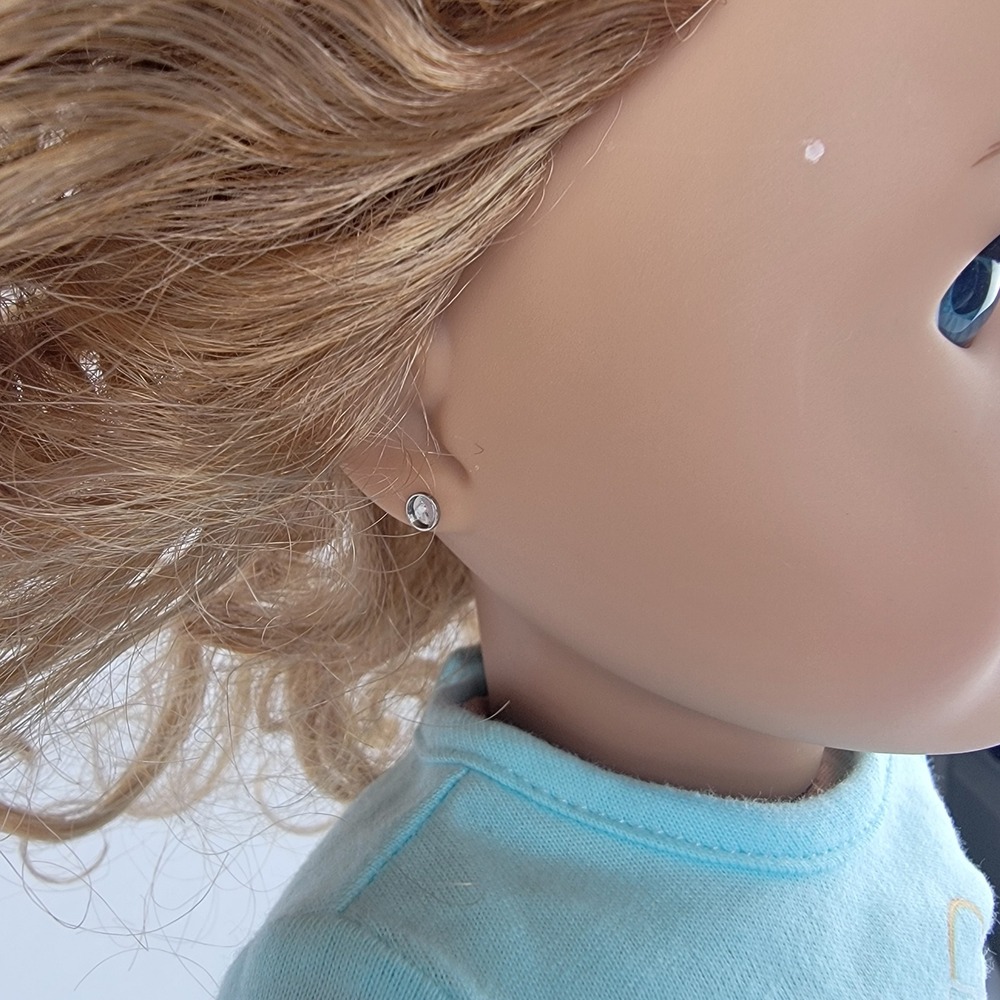 American Girl Courtney Moore 18 Inch Doll 1980s Historical Meet Outfit Pierced - Picture 4 of 9
